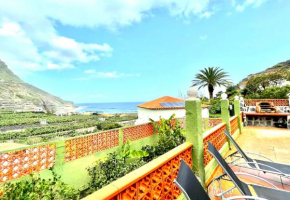 Asombrosas vistas al mar en esta casa rural con amplia terraza WIFI